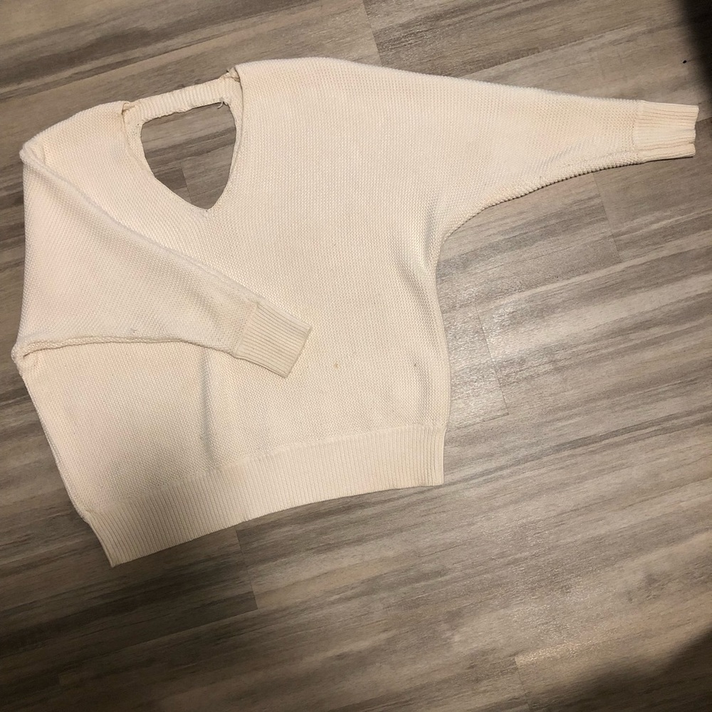 Dusty pink sweater from H&M in size 6